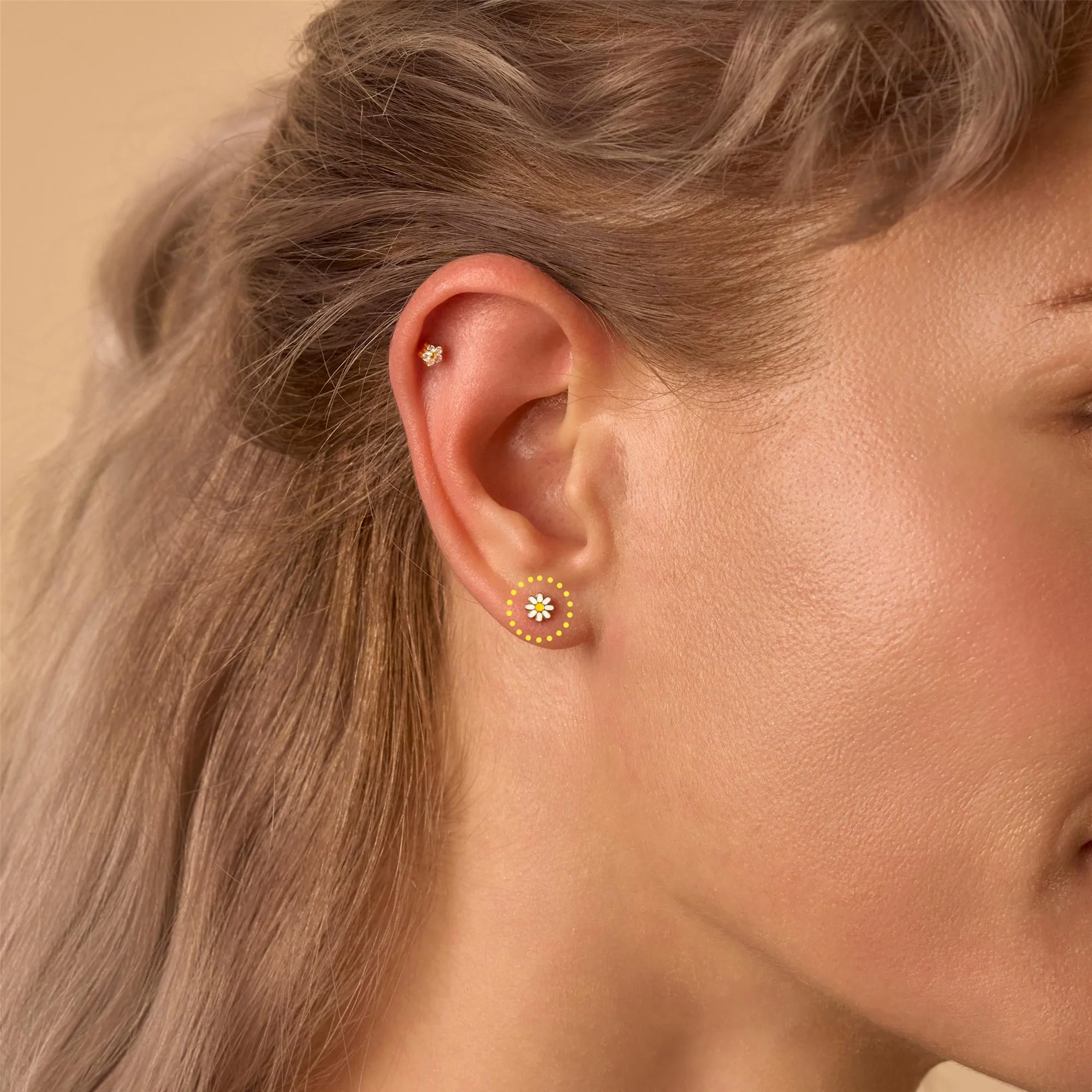 Daisy Flower Stud Earring - Image 3