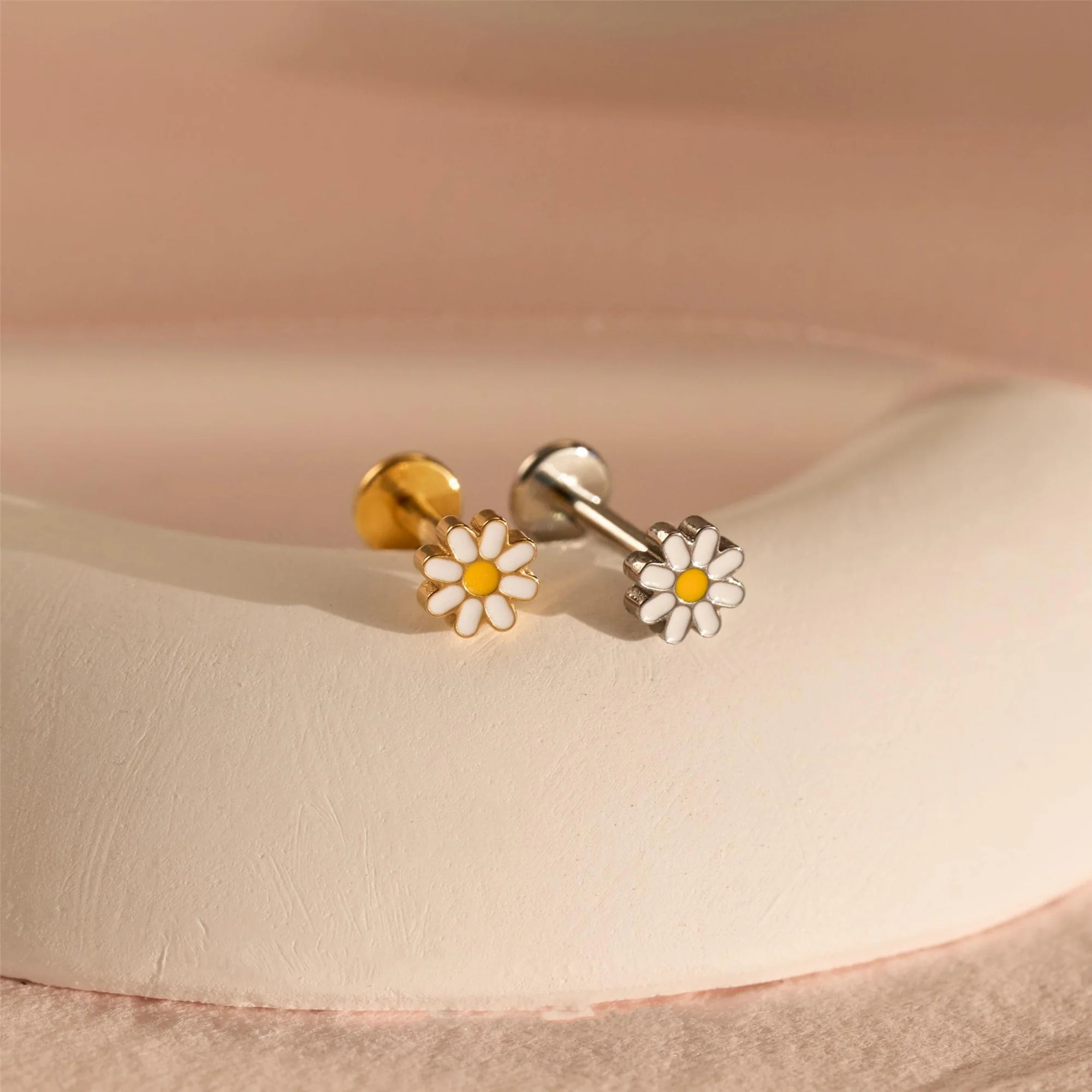 Daisy Flower Stud Earring - Image 7